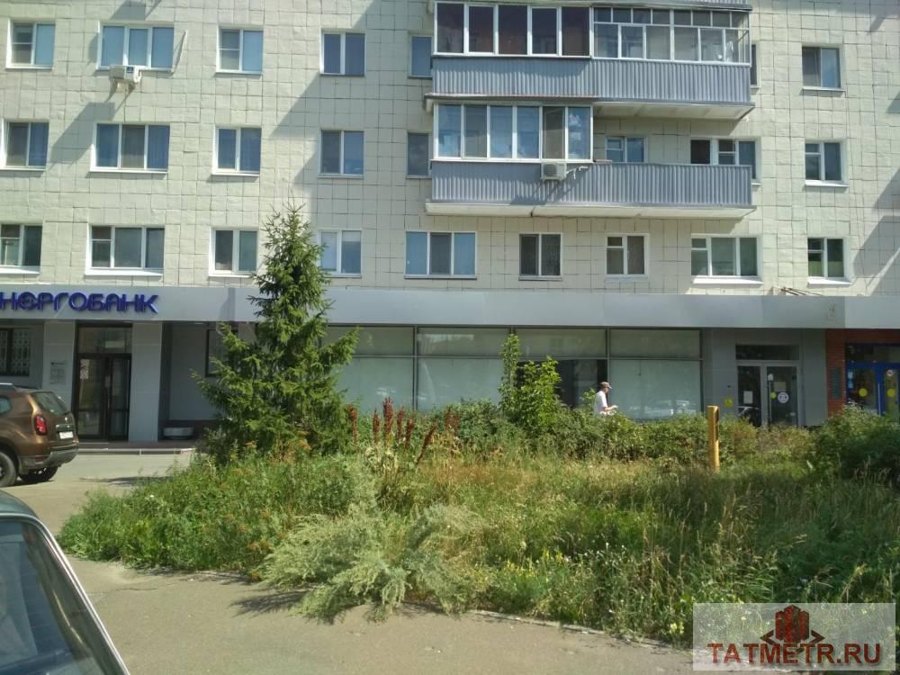 Коммерческая / Аренда / Торговые помещения, Казань, улица Декабристов, 381 000 Где находится?: г. Казань, ул. Декабристов 102 Помещение на первом этаже жилого дома на первой линии по ул.... - 4