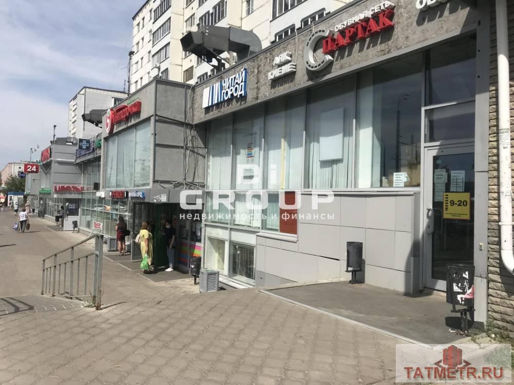 Аренда / Коммерческая / Free purpose, Казань, улица Достоевского, 229 240 Предлагаем в аренду помещение в 13-этажном жилом доме на Достоевского 50. Первый этаж, отдельный вход. Высота...