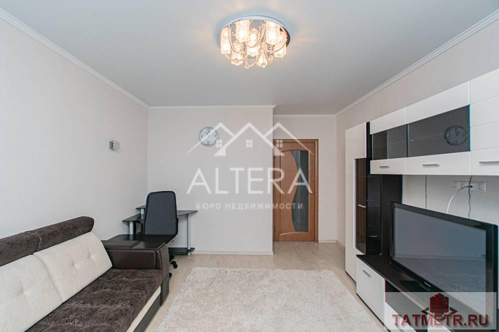 Продажа / Квартиры, Казань, улица Лядова, 8 499 000 По-настоящему эксклюзивный вариант! 2-х комнатная квартира с евроремонтом в новом кирпичном доме. В квартире полы с... - 2