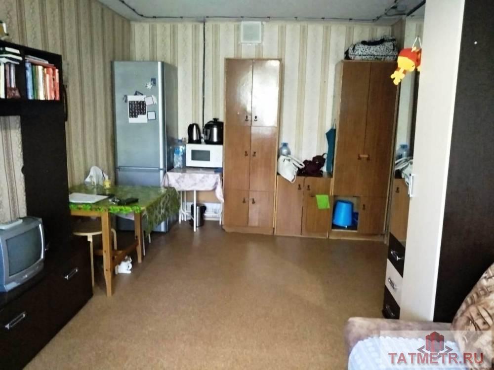 Продажа / Комнаты, Казань, улица Братьев Касимовых, 1 700 000 Казань г, Приволжский, улица Братьев Касимовых 22/7, м. Горки, 1комнат(а) в, 1 комн., общ. пл. 78.4 кв.м., жил.пл.... - 1
