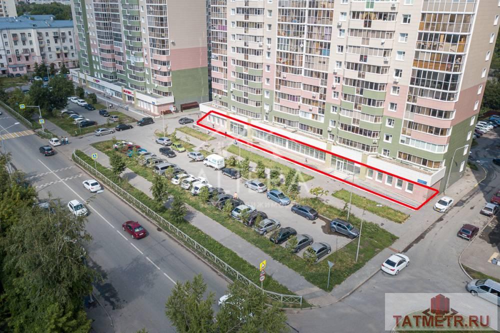 Аренда / Коммерческая / Free purpose, Казань, улица Хади Такташа, 308 880 Сдается в аренду помещение на 1 линии в Вахитовском районе на ул. Хади Такташ Помещение на 1 этаже жилого дома... - 1