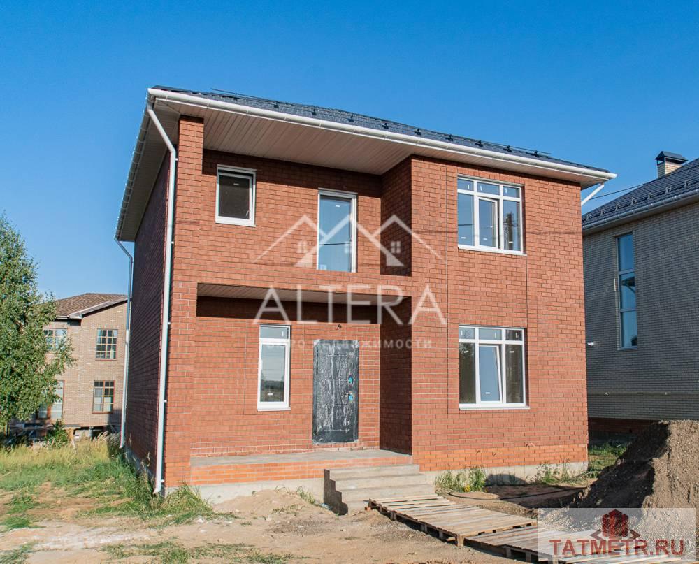 Продажа / Дома и коттеджи, Казань, улица Николая Капитонова, 8 600 000 Продается дом в коттеджном поселке Мое Царицино. Дом 2-х этажный общей площадью 137 кв.м. В доме с комфортом... - 1