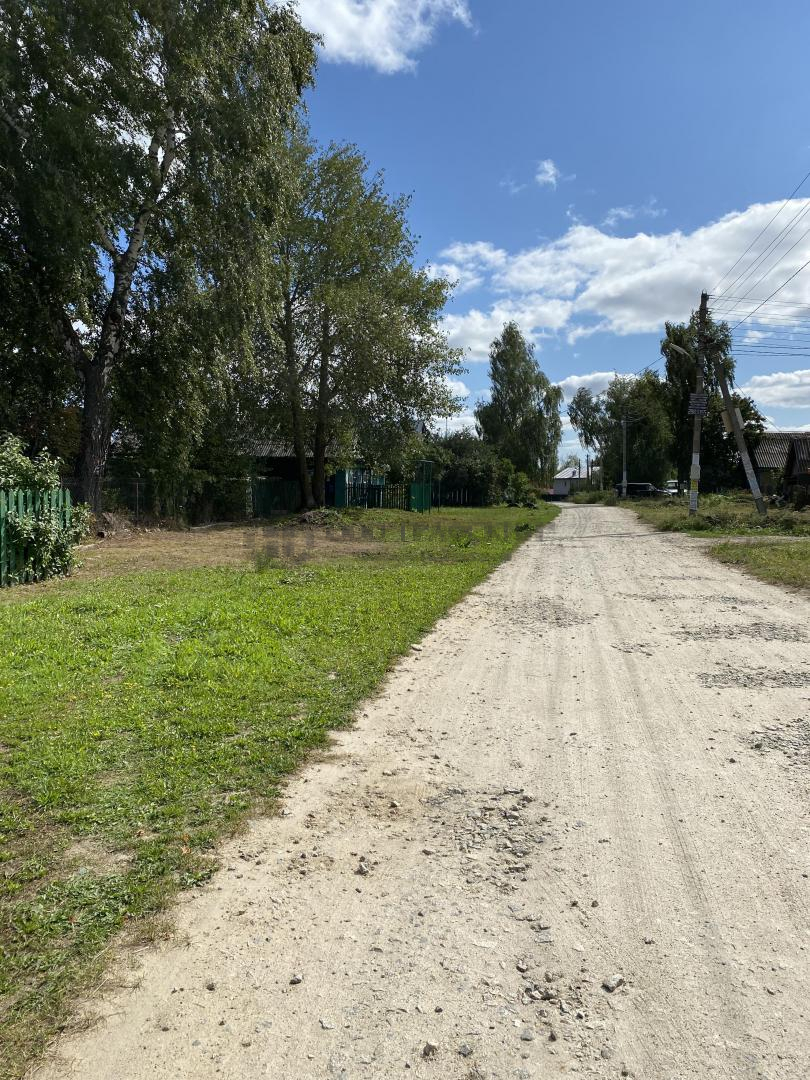 Продажа / Дома и коттеджи, Новая Тура, Слободская улица, 5 300 000 Продается дом с земельным участком в селе Новая Тура. Дом бревенчатый, газ и вода в доме, общая площадь 50 кв.м... - 5
