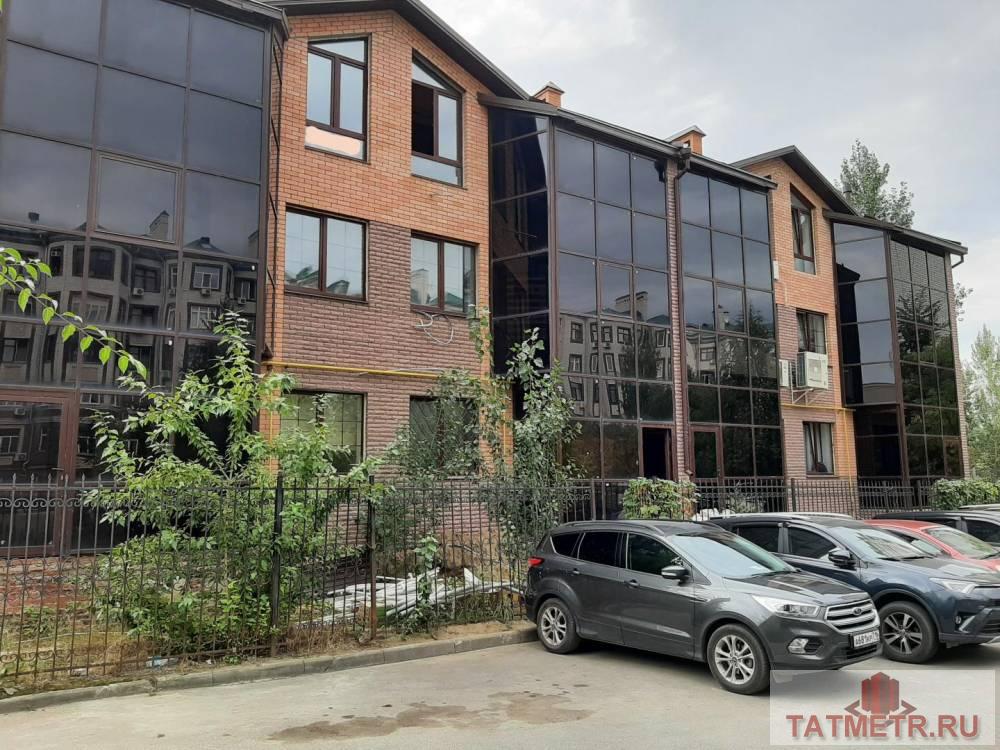 Продажа / Таунхаусы, Казань, Дренажная улица, 25 700 000 Продам индивидуальный жилой блок в таунхаусе. — площадь 243 кв.м. (2 этажа+мансарда+подвал), земельный участок 7... - 2