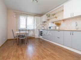 Продается шикарная 2-к квартире с огромной кухней, по формату евро...