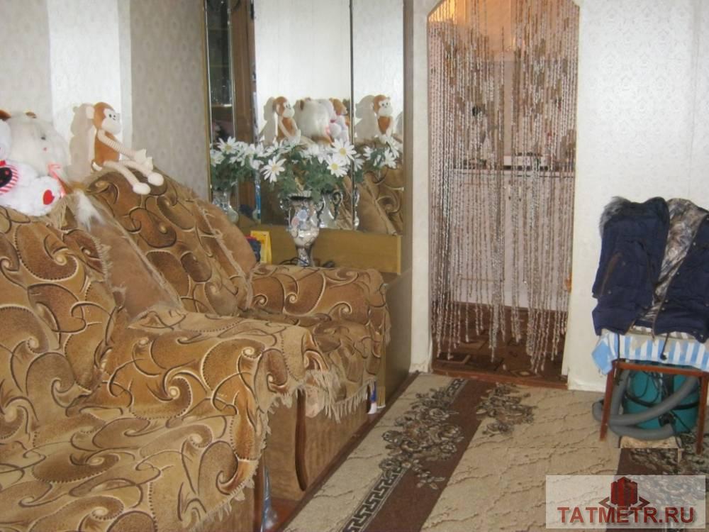 Продажа / Комнаты, Зеленодольск, Чкалова улица, 700 000 Хорошая комната в центре г. Зеленодольск. Комната большая, светлая, уютная, разделена на две зоны (кухня, зал).... - 1