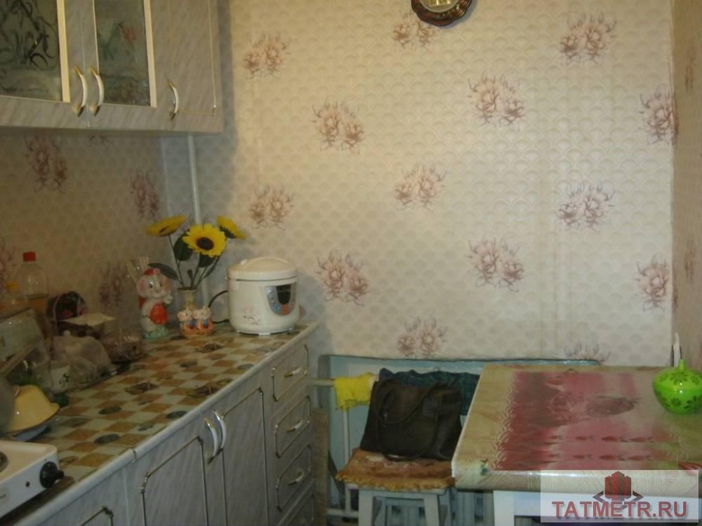 Продажа / Комнаты, Зеленодольск, Чкалова улица, 700 000 Хорошая комната в центре г. Зеленодольск. Комната большая, светлая, уютная, разделена на две зоны (кухня, зал).... - 2