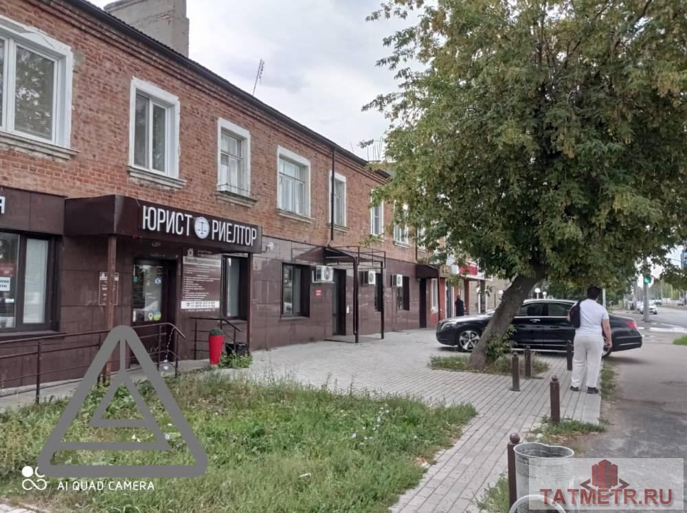 Коммерческая / Аренда / Офисы, Казань, Авангардная улица, 40 000 Сдается офисное помещение 45 кв.м на 1 этаже по адресу: ул. Авангардная 155. В отличном состоянии с ремонтом .В... - 8