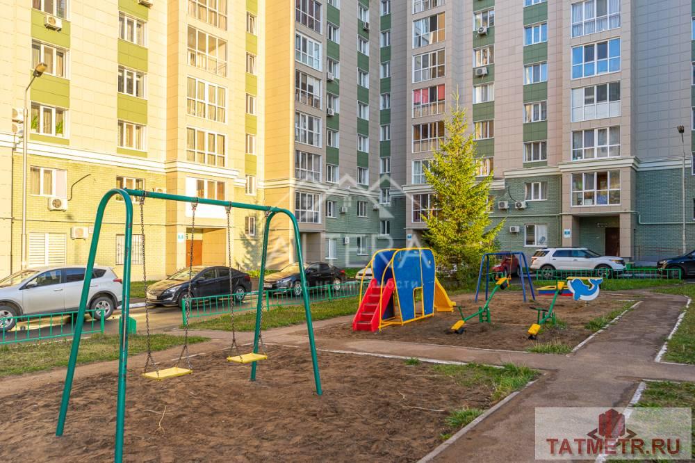 Продажа / Квартиры, Казань, улица Салиха Батыева, 5 500 000 Продается просторная, светлая 1 комнатная квартира в кирпичном доме 2012 года постройки в ЖК «Изумрудный город»... - 1