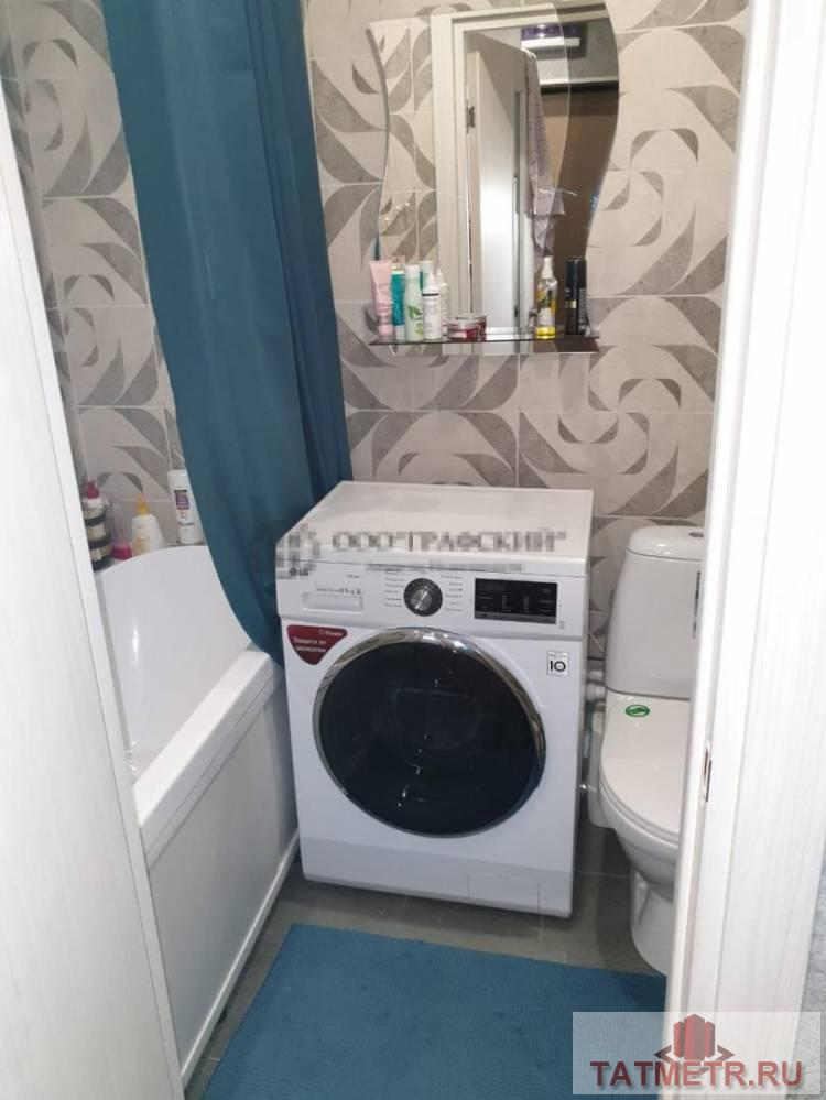 Продаю гостинку, статус «квартира», своим санузлом и кухонной зоной. В комнате сделан хороший ремонт с использованием... - 6