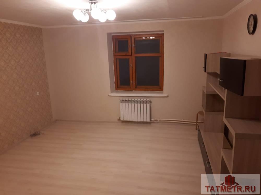 Аренда / Жилая / Квартира, Зеленодольск, Королева улица, 10 000 СДАЕТСЯ однокомнатная квартира в г. Зеленодольск. С индивидуальным отоплением. Из мебели имеется шкаф-купе, стенка... - 1