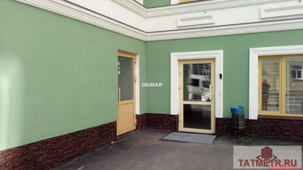 Коммерческая / Аренда / Офисы, Казань, улица Габдуллы Тукая, 104 000 Сдам помещение в центре города на первом этаже двухэтажного здания. Возможно увеличить площадь. Первая линия.... - 1