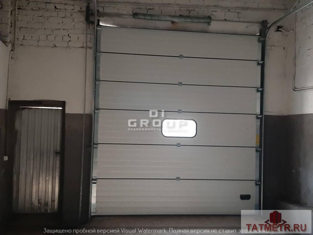 Аренда / Коммерческая / Warehouse, Казань, улица Петра Витера, 108 000 Сдам в аренду теплый склад в Авиастроительном районе. — первая линия, площадь 300 кв.м.; — высота потолков 5 м,... - 1