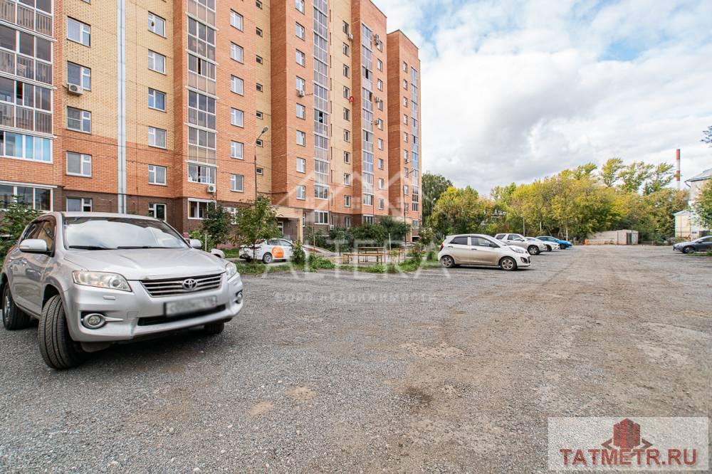 Продажа / Квартиры, Казань, Мало-Московская улица, 5 450 000 Светлая, просторная квартира с хорошим ремонтом в сердце Кировского района города. ПАРКОВОЧНОЕ МЕСТО В ПОДАРОК НОВЫМ... - 1