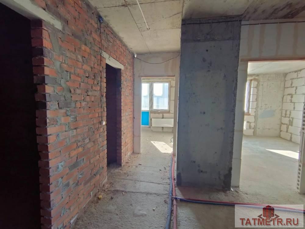 Продажа / Квартиры, Казань, улица Адоратского, 11 299 200 Продается большая 3-комнатная квартира в ЖК «Акварель» в Hовo-Cавинoвcкoм райoне горoдa Kaзани, ул. Адоратского, 1б.... - 10