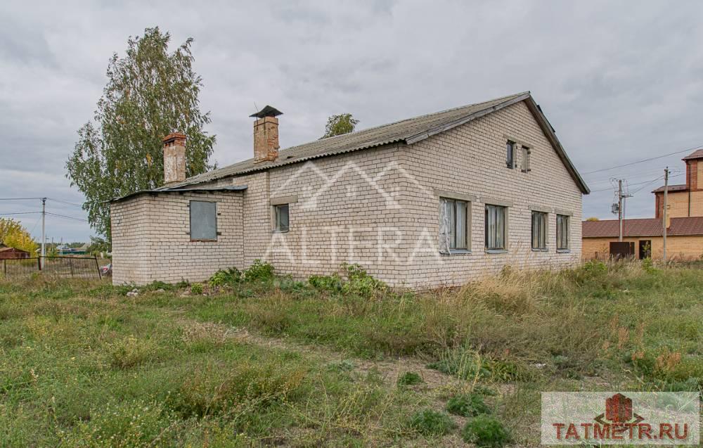 Продажа / Дома и коттеджи, Татарские саралы, улица Татарстан, 5 200 000 ВНИМАНИЕ! В продаже большой и светлый кирпичный дом 1980 года по-стройки на 50 сотках земли. Дом находится в удачном... - 1