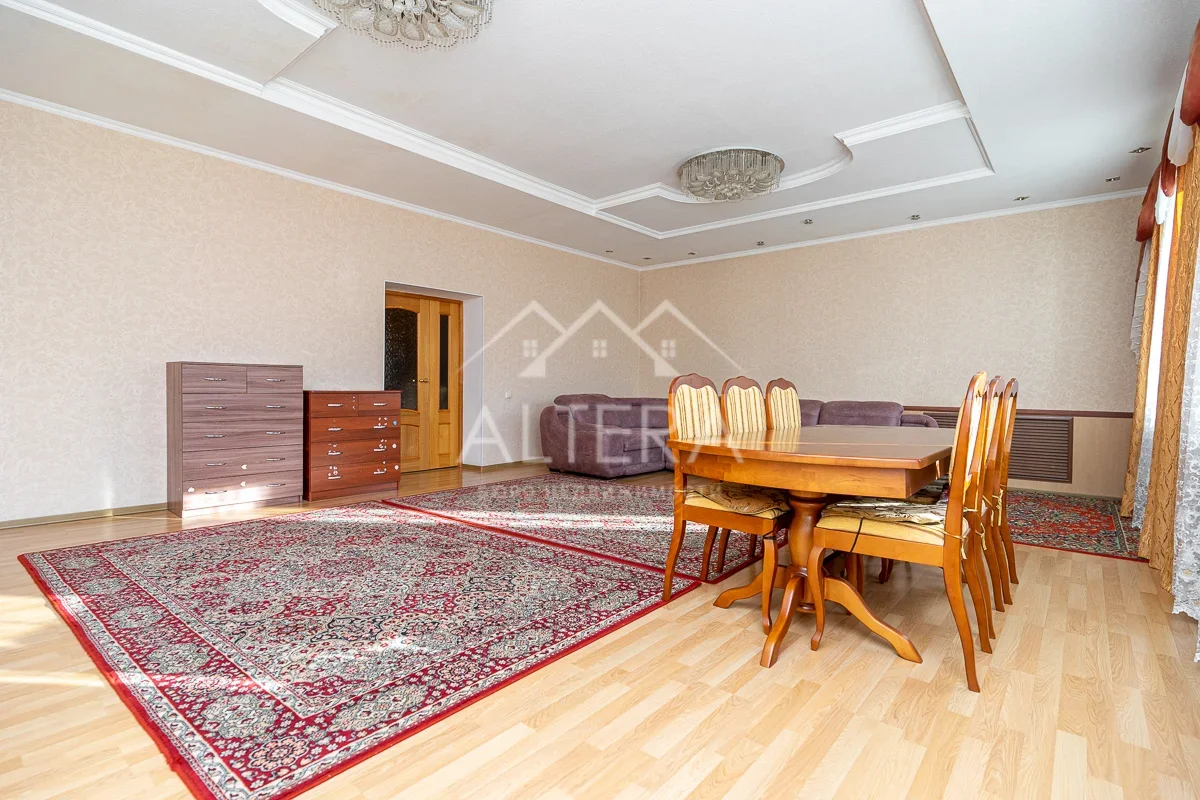 Продажа / Дома и коттеджи, Казань, улица Пестеля, 10 699 000 ПРЕДЛАГАЕМ ВАШЕМУ ВНИМАНИЮ : Дом 2001 года постройки, лучшее предложение в ценовом сегменте Добротный, ухоженный дом... - 9