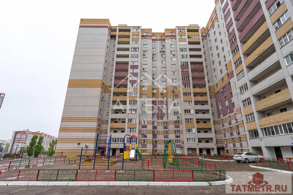Продажа / Квартиры, Казань, улица Серова, 12 200 000 Продается большая и светлая трехкомнатная квартира в пешей доступности от метро «Яшьлек», в кирпичном доме 2009 года... - 12