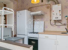 Предлагаем Вашему вниманию просторную двухкомнатную квартиру в...