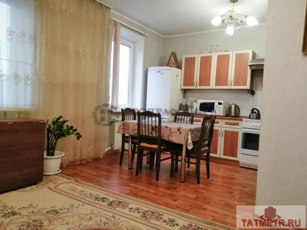 Продажа / Квартиры, Набережные Челны, бульвар Главмосстроевцев, 5 350 000 Продается отличная просторная трехкомнатная квартира (неугловая) в центре Набережных Челнов в доме 2004 года...