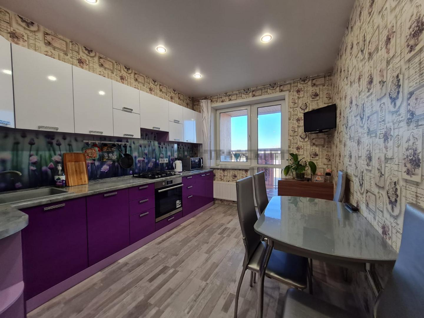 Продажа / Квартиры, Казань, улица Лукина, 5 095 000 Продается уютная 1 комнатная квартира в Жилом комплексе комфорт-класса «Взлетная полоса». Квартира находится на 2м... - 12