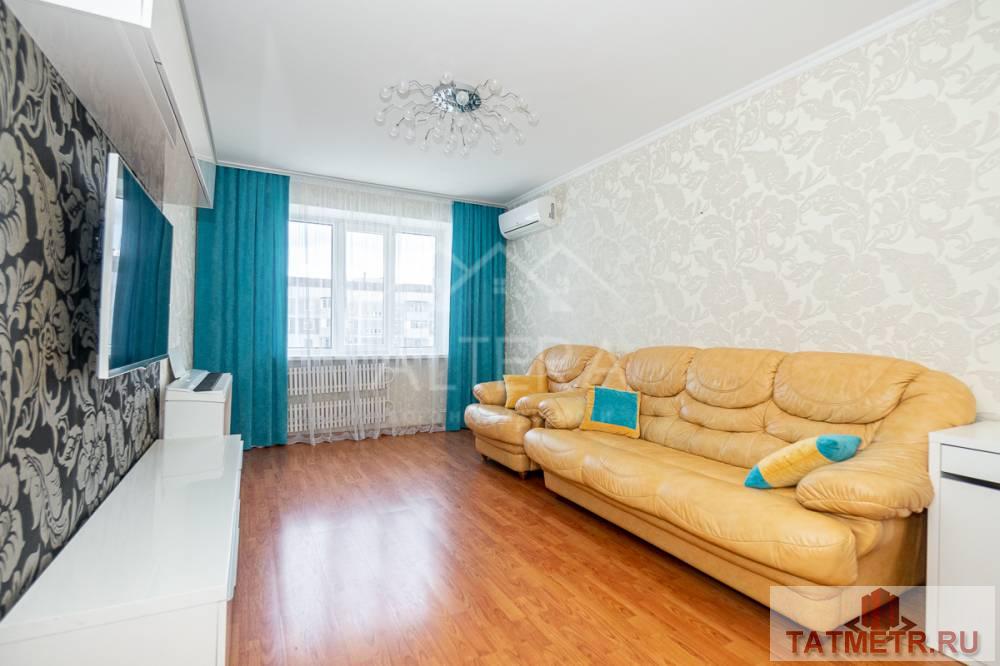 Продажа / Квартиры, Казань, Чистопольская улица, 7 399 000 Предлагаем Вашему вниманию просторную, светлую квартиру- распашонку в самом центре Ново-Савиновского района по адресу...
