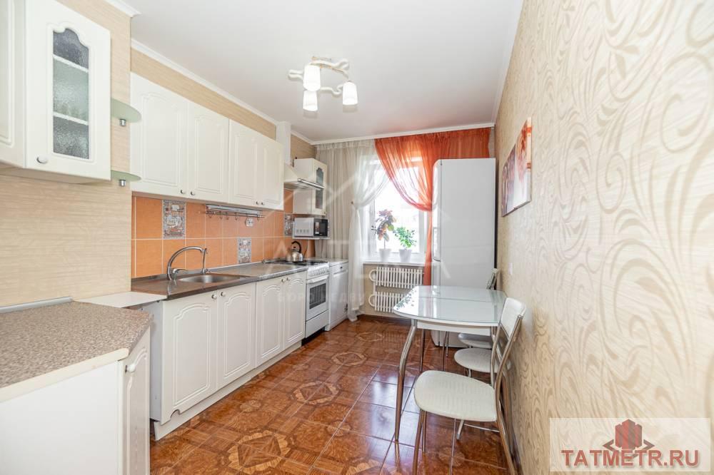 Продажа / Квартиры, Казань, Чистопольская улица, 7 399 000 Предлагаем Вашему вниманию просторную, светлую квартиру- распашонку в самом центре Ново-Савиновского района по адресу... - 2