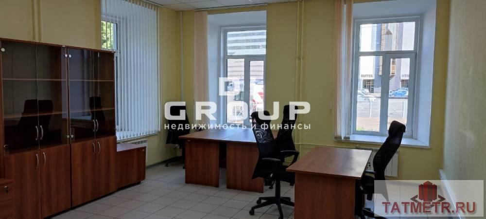 Коммерческая / Аренда / Офисы, Казань, улица Николая Ершова, 34 200 Сдаю мебелированный офис на втором этаже в Вахитовском районе по улице Ершова, 2/1, состоящий из двух кабинетов... - 4