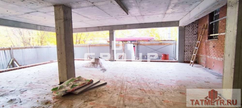 Аренда / Коммерческая / Public catering, Казань, улица Комиссара Габишева, 102 400 Сдаю новое помещение с витражными окнами с отдельным входом 128 кв.м в Приволжском р-не в Казани по адресу... - 2