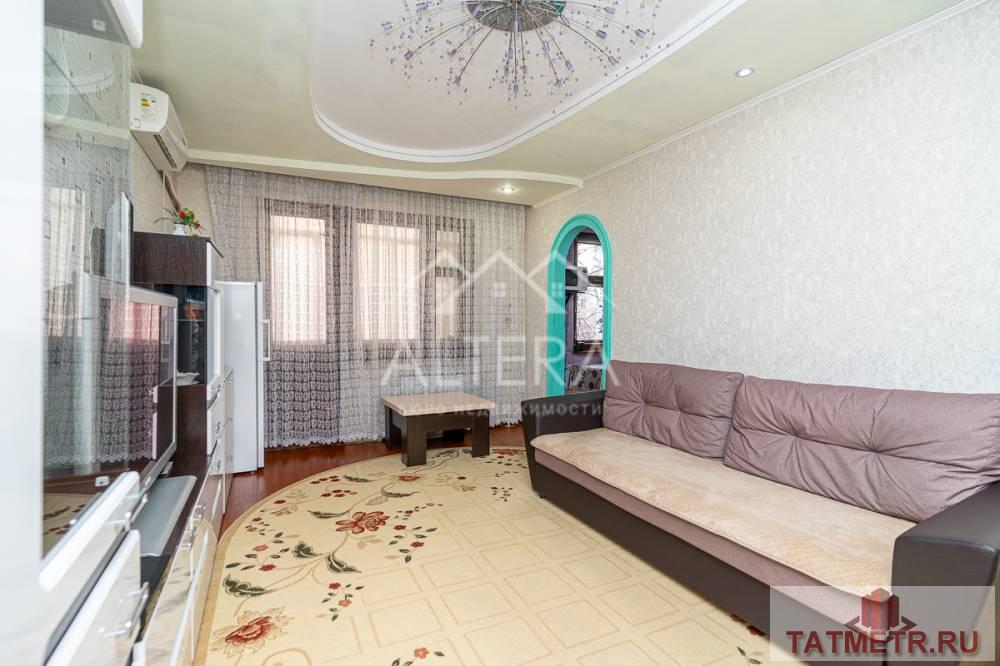 Продажа / Квартиры, Казань, улица Декабристов, 4 950 000 ВНИМАНИЕ! В продаже ПРОСТОРНАЯ и СВЕТЛАЯ двухкомнатная квартира в доме хрущевского типа. Комфортный 3 этаж. Квартира... - 1