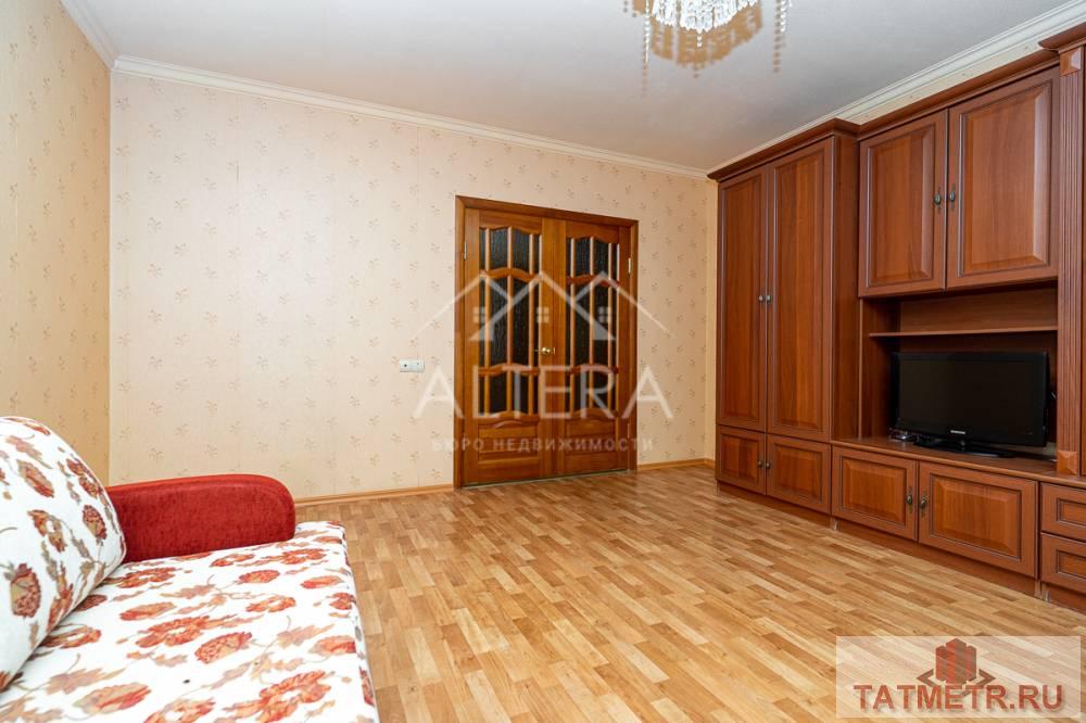 Продажа / Квартиры, Казань, 2-я Азинская улица, 7 690 000 Продаю просторную 2-х кoмнатную кваpтиpу добротном кирпичном доме 2004 г. О KBАРТИРЕ: Полноценная двухкомнатная... - 2