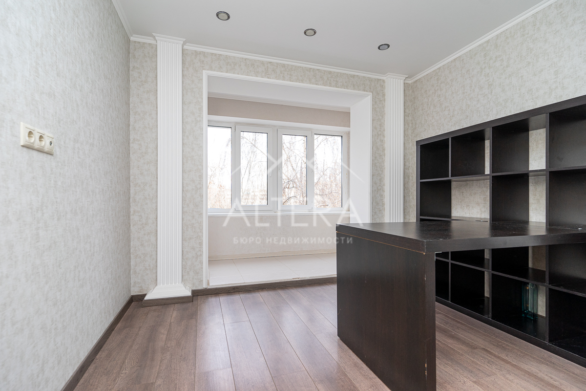 Продажа / Квартиры, Казань, улица Рихарда Зорге, 9 499 000 Продается просторная квартира евро-формата с тремя спальными комнатами и хорошим ремонтом! ОСТАЕТСЯ ВСЯ МЕБЕЛЬ И... - 20