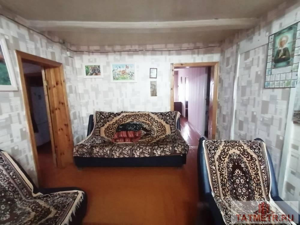 Продажа / Жилая / Дом с участком, Волжск, Щербакова улица, 2 400 000 Продается уютный, кирпичный дом в г. Волжск. В доме три просторных комнат; кухня-столовая, комната, и большая... - 1