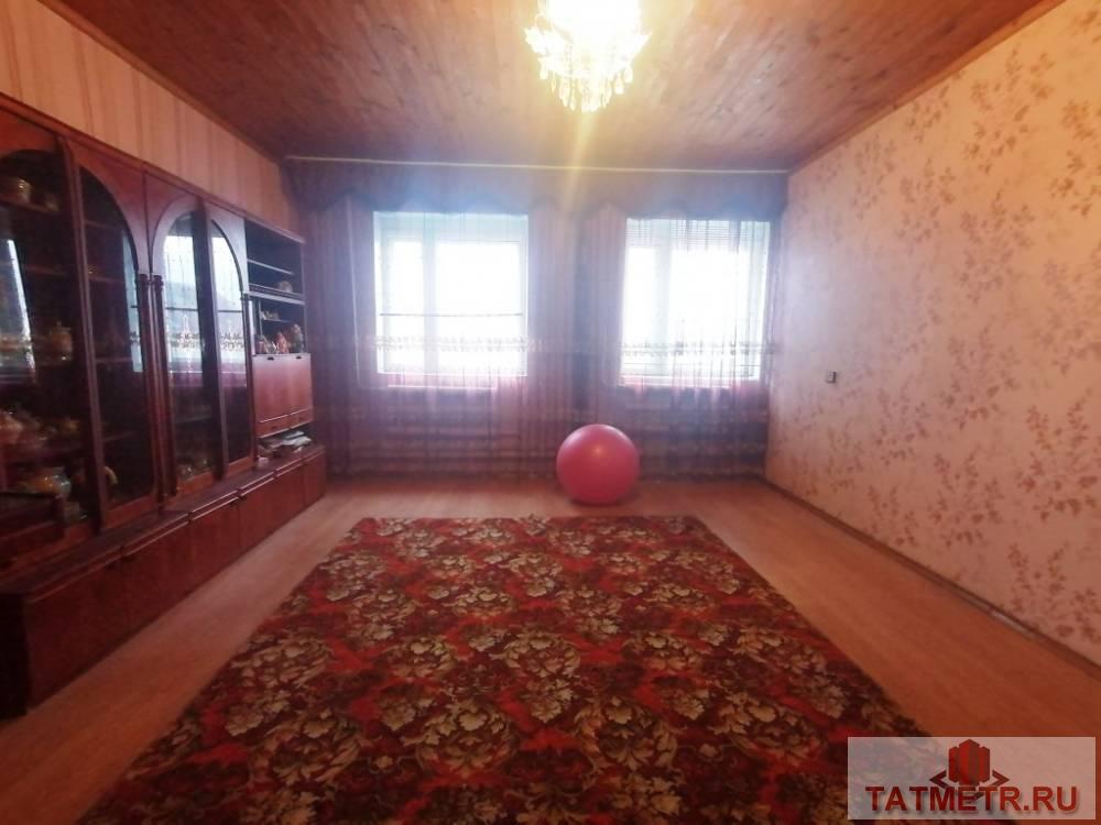 Продажа / Жилая / Дом с участком, Волжск, Прохорова улица, 3 999 000 ПРОДАЕТСЯ отличный, большой коттедж в г. Волжск. На первом этаже дома расположены прихожая, комната, кухня,...