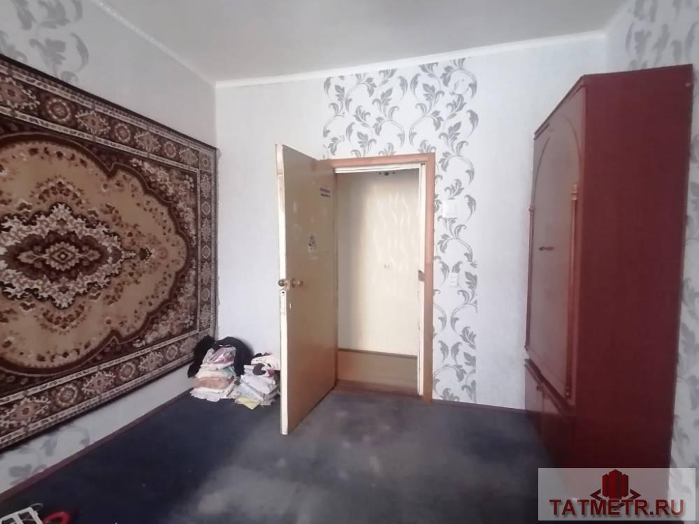 Продажа / Жилая / Дом с участком, Волжск, Прохорова улица, 3 999 000 ПРОДАЕТСЯ отличный, большой коттедж в г. Волжск. На первом этаже дома расположены прихожая, комната, кухня,... - 6