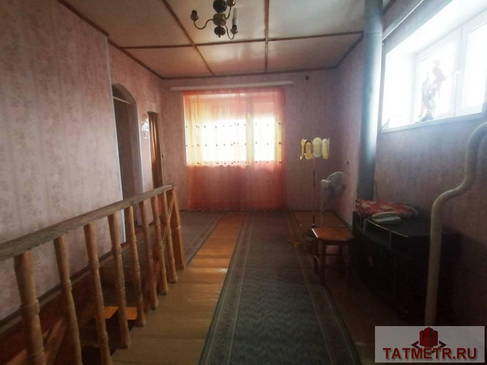 Продажа / Жилая / Дом с участком, Волжск, Прохорова улица, 3 999 000 ПРОДАЕТСЯ отличный, большой коттедж в г. Волжск. На первом этаже дома расположены прихожая, комната, кухня,... - 8