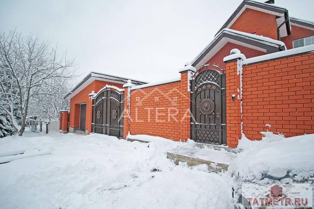 Продажа / Дома и коттеджи, Казань, Липецкая улица, 15 500 000 Продается прекрасный двухэтажный дом с ремонтом в советском районе Год постройки: 2016 год Тип дома: кирпичный...