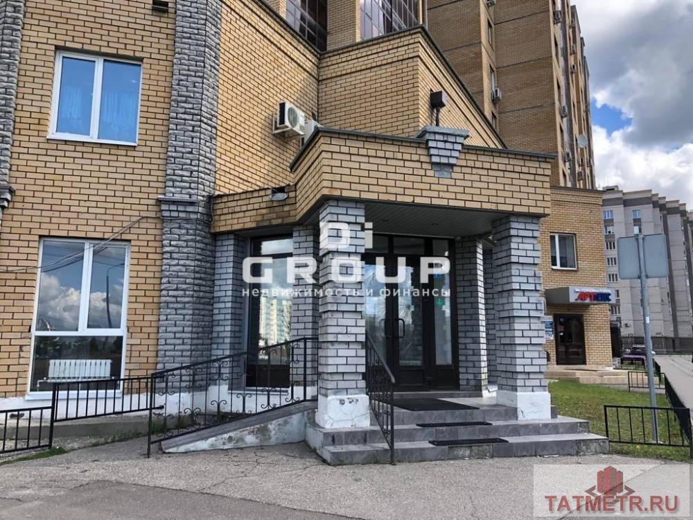 Коммерческая / Аренда / Офисы, Казань, улица Хусаина Мавлютова, 127 170 Сдаем торгово-офисное помещение по улице Мавлютова 17Ек2 — первая линия; — первый этаж; — отдельная входная группа; —... - 1