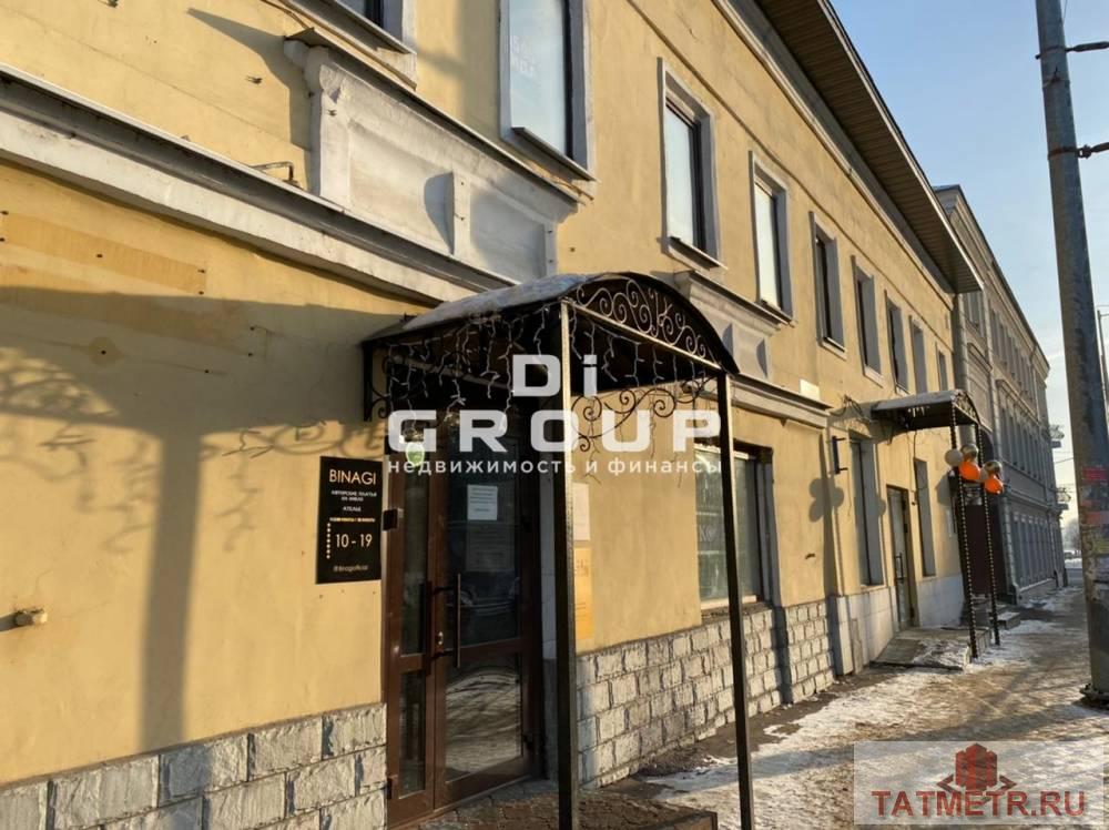 Коммерческая / Аренда / Офисы, Казань, Московская улица, 60 000 Сдается помещение на 1-ом этаже 41кв.м на первой линии ул.Московская 57/13. Коммунальные услуги входят в стоимость... - 1