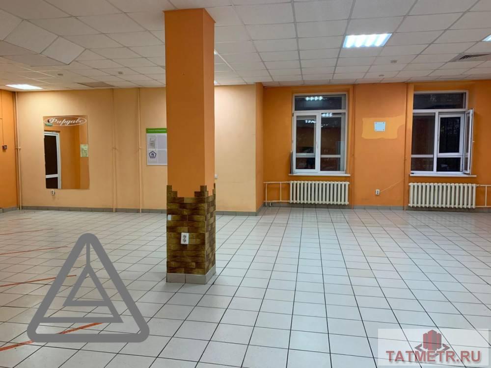 Коммерческая / Аренда / Офисы, Казань, улица Зинина, 120 000 Сдается помещение свободного назначения по адресу Зинина 9. В хорошем состоянии. В помещении: — Телефон — Интернет —... - 1
