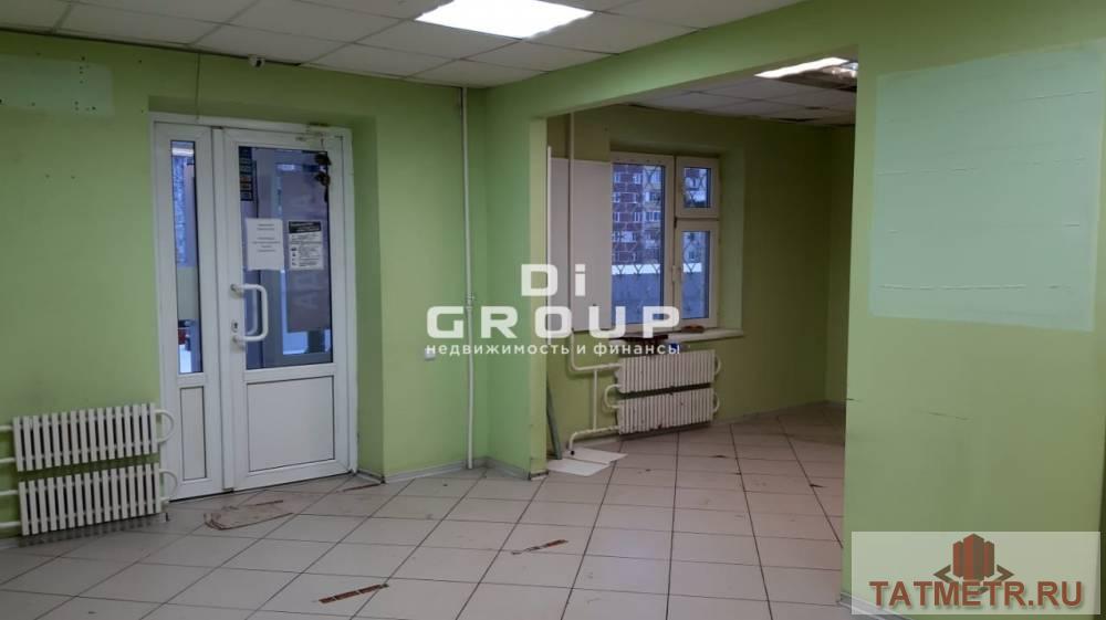 Коммерческая / Аренда / Офисы, Казань, улица Академика Сахарова, 57 000 Сдается помещение в густо населенным спальном районе. -Первая линия -Первый этаж -Огромный пеший и автомобильный... - 3