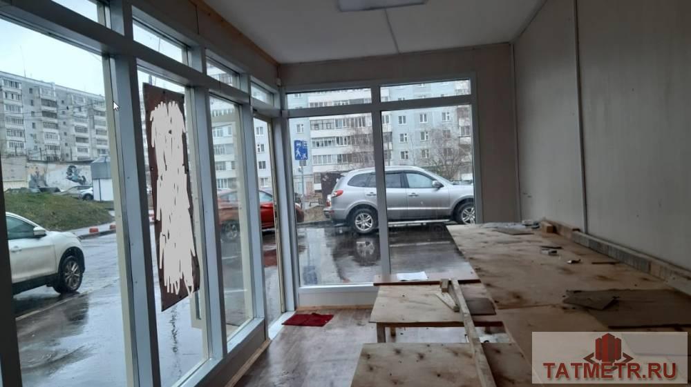 Коммерческая / Аренда / Торговые помещения, Казань, улица Ноксинский Спуск, 30 000 Сдам торговый павильон по ул. Ноксинский спуск,3 — первая линия — первый этаж — витражные окна — высокий пешеходный... - 5