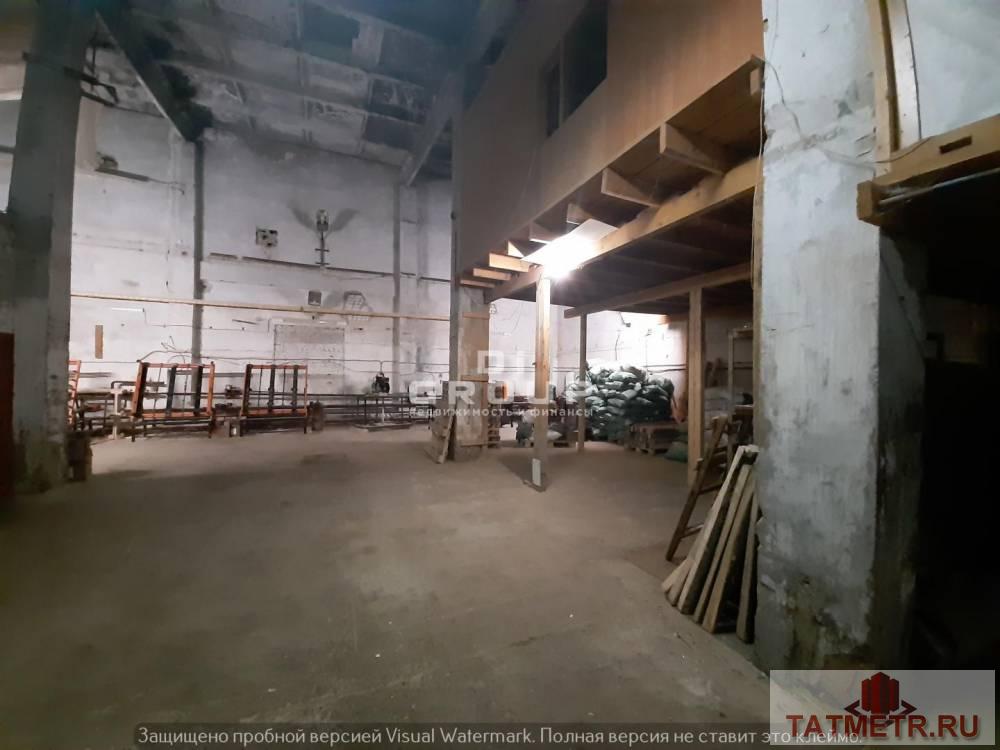 Аренда / Коммерческая / Warehouse, Казань, улица Рахимова, 120 000 Сдам в аренду теплый склад в Московском районе. — площадь 305 кв.м, высота потолков 8 м; — бетонные полы, ворота 4,5... - 1