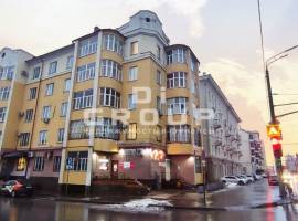 Сдам в аренду офис на первой линии на 1 этаже на перекрестке улиц...