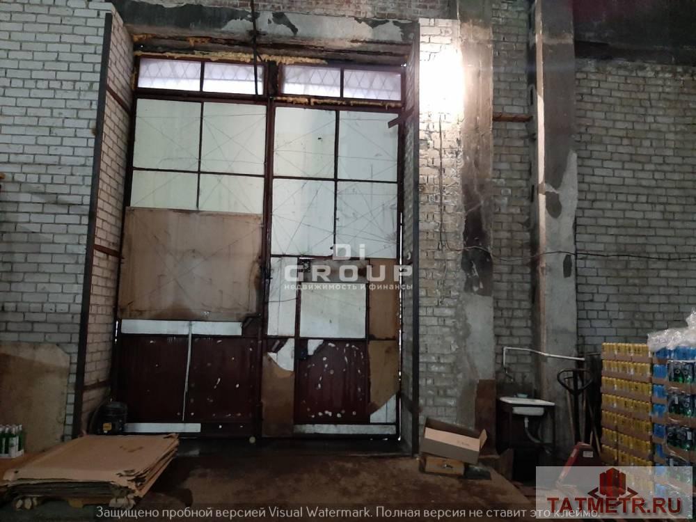 Аренда / Коммерческая / Warehouse, Казань, улица Рахимова, 135 000 Сдам в аренду теплый склад в Московском районе. — площадь 345 кв.м, высота потолков 7 м; — бетонные полы, ворота 5 на... - 2