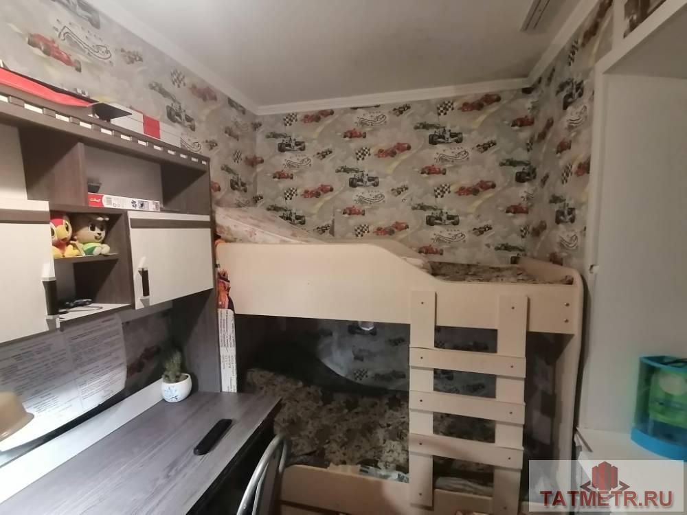 Продажа / Квартиры, Зеленодольск, Заикина улица, 1 300 000 ПРОДАЕТСЯ отличная квартира в центре г. Зеленодольск. Квартира светлая, уютная. Остается кухонный гарнитур, часть... - 2