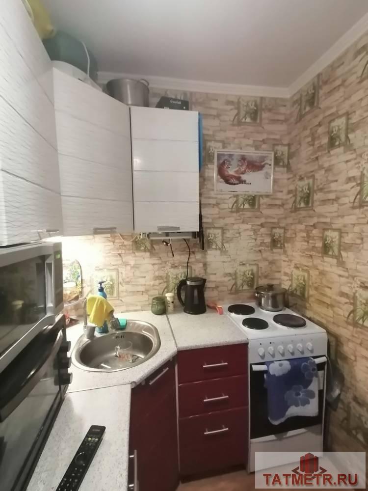 Продажа / Квартиры, Зеленодольск, Заикина улица, 1 300 000 ПРОДАЕТСЯ отличная квартира в центре г. Зеленодольск. Квартира светлая, уютная. Остается кухонный гарнитур, часть... - 3