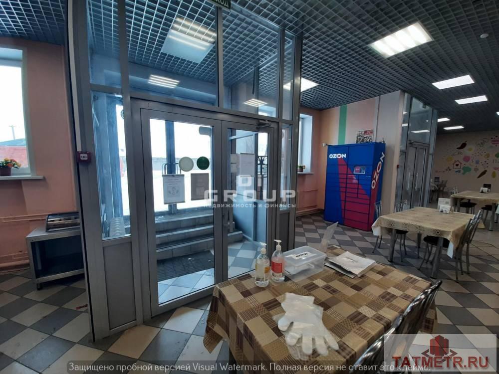 Аренда / Коммерческая / Free purpose, Казань, Магистральная улица, 145 750 Сдам в аренду помещение в Приволжском районе. — площадь 265 кв.м., первая линия, первый этаж; — высота потолков 3,6... - 4