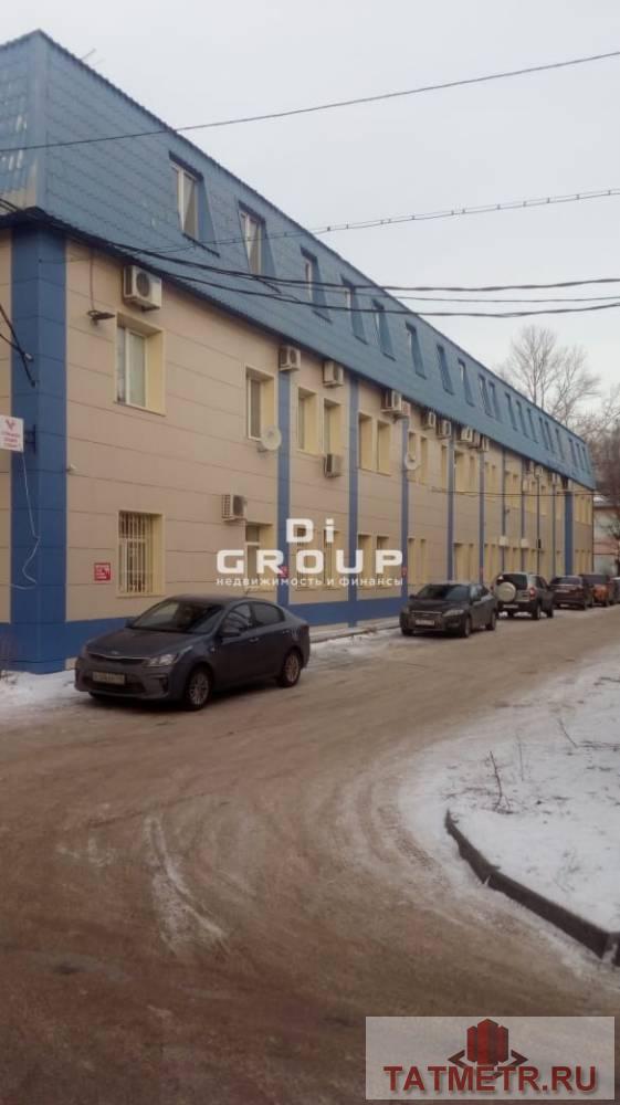 Продажа / Коммерческая / Office, Казань, улица Восстания, 88 000 000 Продаем два первых этажа 1000 кв.м, в трехэтажном бизнес-центре в Московском районе. Общая площадь здания1640 кв.м.,... - 2
