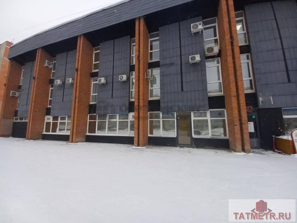 Аренда / Коммерческая / Business, Казань, улица Фатыха Амирхана, 114 300 Сдаю помещение свободного назначения на 1-м этаже офисного здания площадью 127 м/кв. в Ново-Савиновском районе!...